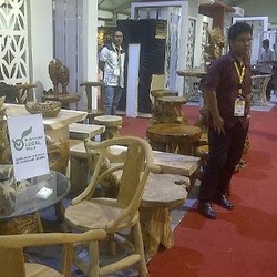 Mengurai Penyebab Kalahnya Ekspor Produk Kayu RI dari China