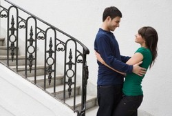 Posisi Stairway to Heaven, Bercinta di Tangga