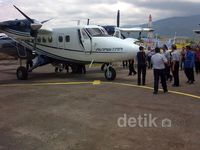 Penerbangan Perdana di Bandara Sumarorong