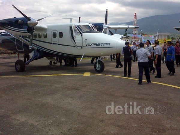 Penerbangan Perdana di Bandara Sumarorong