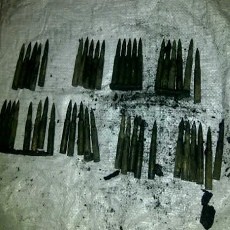 Petugas Kebersihan Temukan 46 Butir Peluru di Selokan