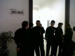 KPK Geledah Kantor Pemprov Banten Terkait Kasus Alkes Atut