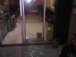 Kelompok Pemuda Bercelurit Serang Warnet di Ciputat, 1 Orang Terluka