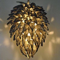 Uniknya Instalasi Lampu Seperti Sayap Burung Merpati