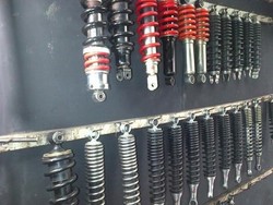 Bingung Servis Suspensi Motor, Coba Datangi Bengkel Ini