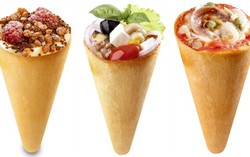 Nyam! Pizza Bentuk Cone dengan Topping Pepperoni, Nutella, dan Tiramisu!