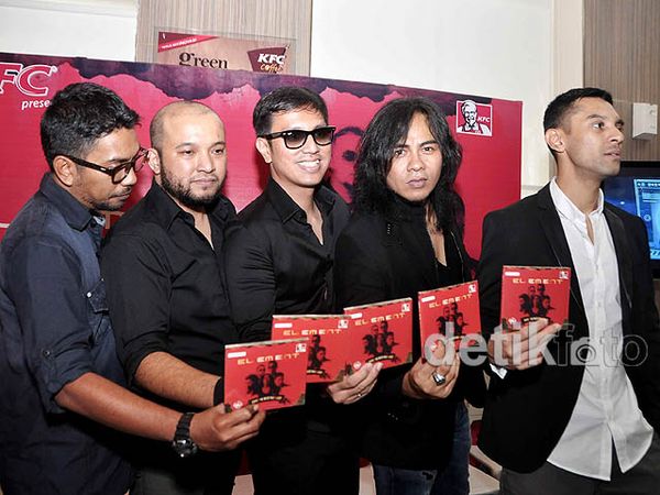 Element Rilis Album Save The Best For Last