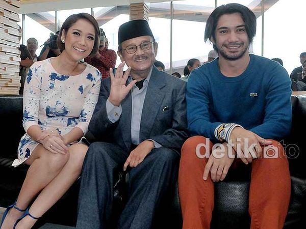 Dua Sejoli Habibie & Ainun, Reza Rahadian dan BCL