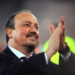 Presiden Napoli Optimistis Benitez Bakal Datangkan Kesuksesan