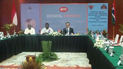 Menlu RI dan Menlu Gambia Lakukan Penandatanganan MoU SKB