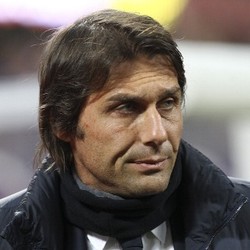 Conte Yakin Fiorentina Bakal Tampil Habis-habisan