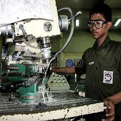 Pemerintah Patok Pertumbuhan Industri 7%