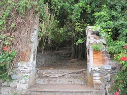 Kuburan Wangi Hanya Ada di Desa Trunyan, Bali