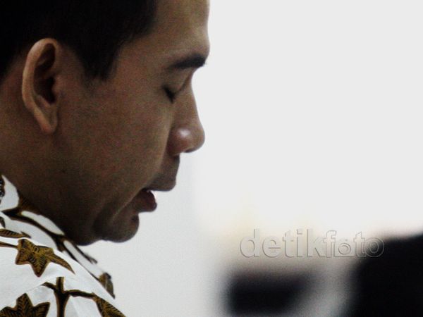 Wawan Bacakan Eksepsi