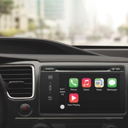 Toyota Kepincut Apple CarPlay