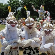 Kethek Ogleng, Tari Legenda Kota 1001 Gua