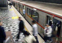 Mengintip Kebiasaan Warga AS Naik Transportasi Umum