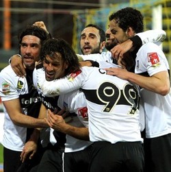 Parma Sambangi Milan dengan Pede