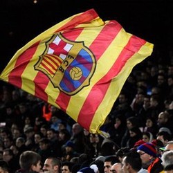 Alves Tegur Suporter Lagi