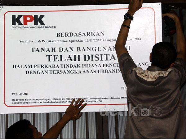 KPK Segel Rumah Anas 
