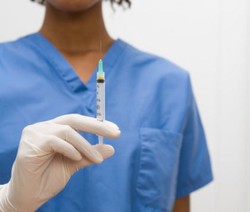 Hii! Ada Metode Suntik Plasma Darah di Miss V untuk Memudahkan Orgasme