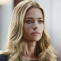 Ini Dia Skandal Para Pemeran James Bond Girls