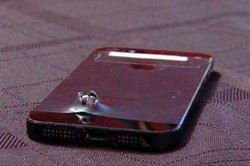 iPhone 5S Selamatkan Tentara dari Maut