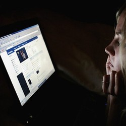 Sukril Punya 20 PSK yang Dijual di Facebook