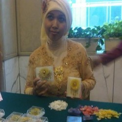 Sulap Sisik Ikan Jadi Bros, Wanita Ini Raup Rp 14 Juta/Bulan