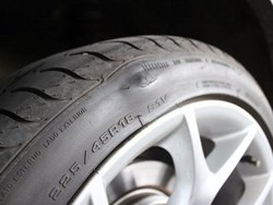 Ini Penjelasan Goodyear Soal Ban Bunting