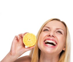 Pentingnya Konsumsi Vitamin C Setiap Hari untuk Keindahan Kulit