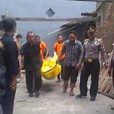 Sesosok Mayat Janda Ditemukan Disemen Dalam Drum