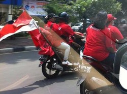 Kampanye Boleh, Tapi Jangan Lupa Pakai Helm