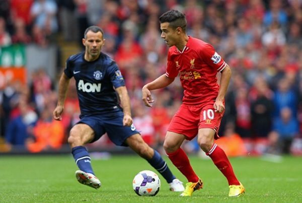 Duel Umpan Silang di Old Trafford