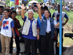 Ribuan Warga Banjarnegara Memancing Bersama PAN