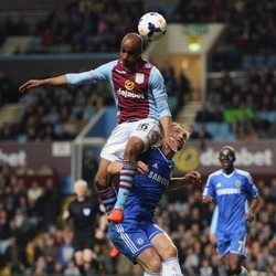 Dua Pemainnya Dikartumerah, Chelsea Takluk di Villa Park