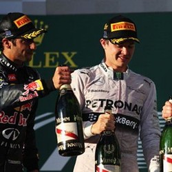 Kejutan di Seri Pembuka 2014