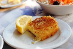 Madu, Keju dan Meze, Makanan yang Bikin Orang Yunani Sehat (1)