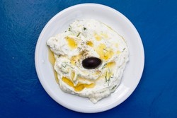 Madu, Keju dan Meze, Makanan yang Bikin Orang Yunani Sehat (2)