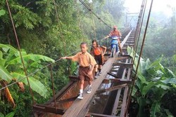 Jembatan Licin nan Berbahaya di Boyolali