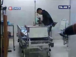 Tusuk 3 Warga, Pelaku Penusukkan Tewas Dikeroyok Massa