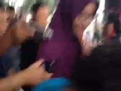 Ditanya soal Penyitaan Rumahnya, Istri Anas Cuma Diam