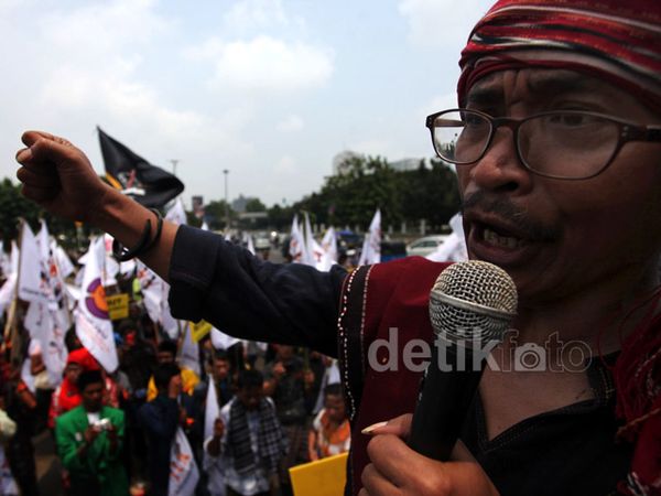 Aksi Aliansi Masyarakat Adat Nusantara