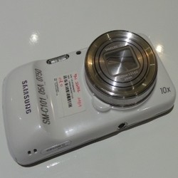 Galaxy S5 Zoom Punya Kamera 19 Megapixel