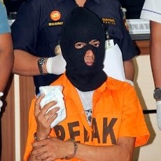 Turun Dari Air Asia, Kurir Sabu Dicokok di Bandara Juanda