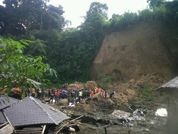 Polisi Selidiki Izin Usaha Rumah Makan Lokasi Longsor di Lembang