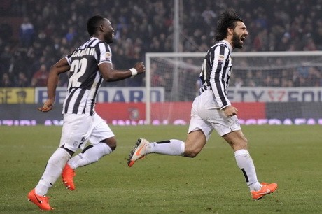 Tendangan Bebas Pirlo Menangkan Juve