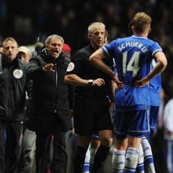 Kapok, Mourinho Berharap Laga Chelsea Tak Dipimpin Chris Foy Lagi