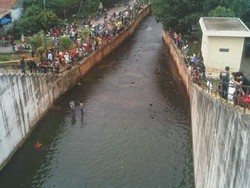 Bocah yang Tenggelam di Situ Gintung Ternyata Ada 3 Orang