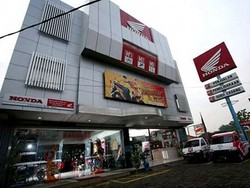 Hati-hati, Ada Bengkel AHASS Jadi-jadian